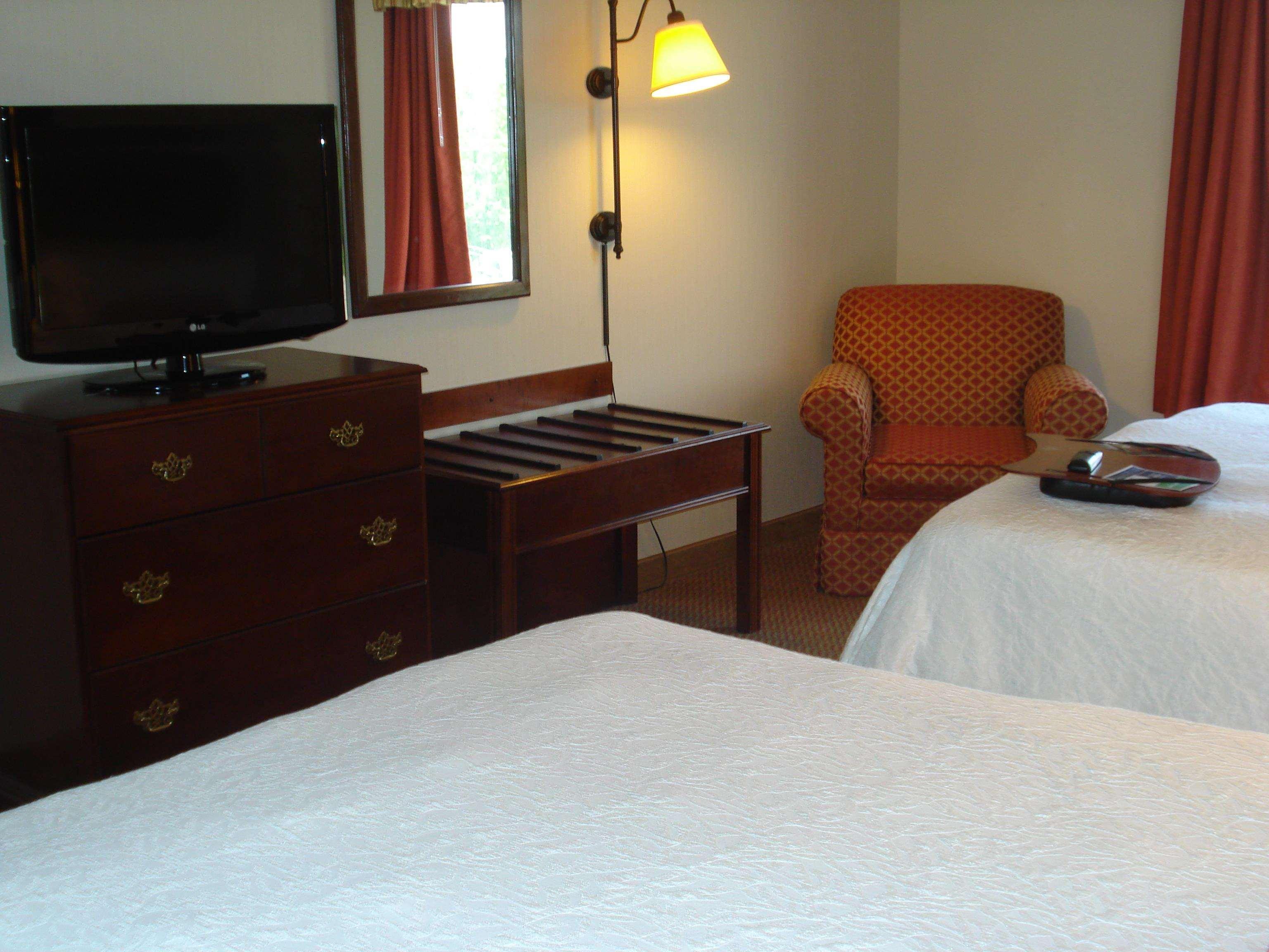 Hampton Inn Емпория Стая снимка